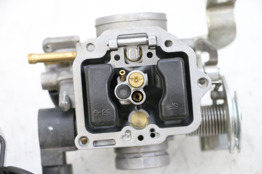 photo de CARBURETOR KYMCO AGILITY 4T 50 (2018 - 2022) - Detailed visual inspection