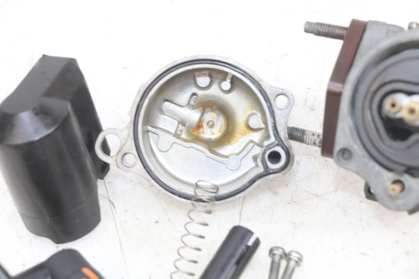 photo de CARBURETOR KYMCO AGILITY NAKED RENOUVO 2T 50 (2011 - 2018)