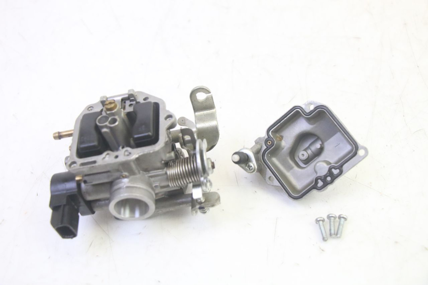 photo de CARBURETOR SYM CROX 4T 50 (2016 - 2023) - Checked used part