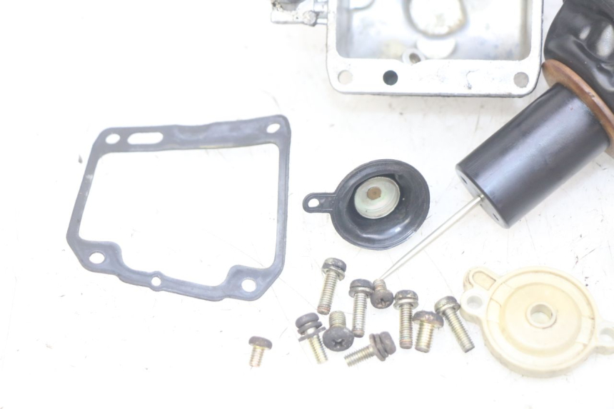 photo de CARBURETOR PEUGEOT ELYSEO 125 (1999 - 2004)
