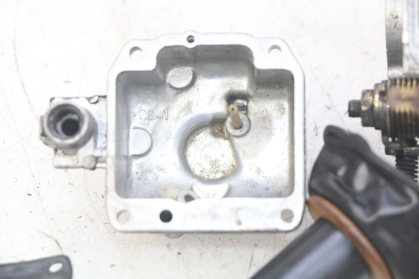 photo de CARBURETOR PEUGEOT ELYSEO 125 (1999 - 2004)
