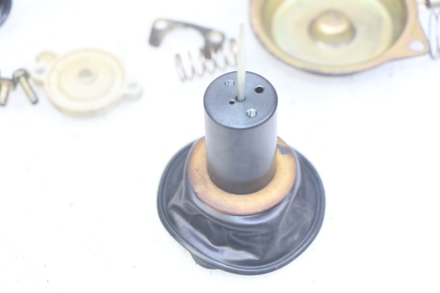 photo de CARBURETOR PEUGEOT ELYSEO 125 (1999 - 2004)