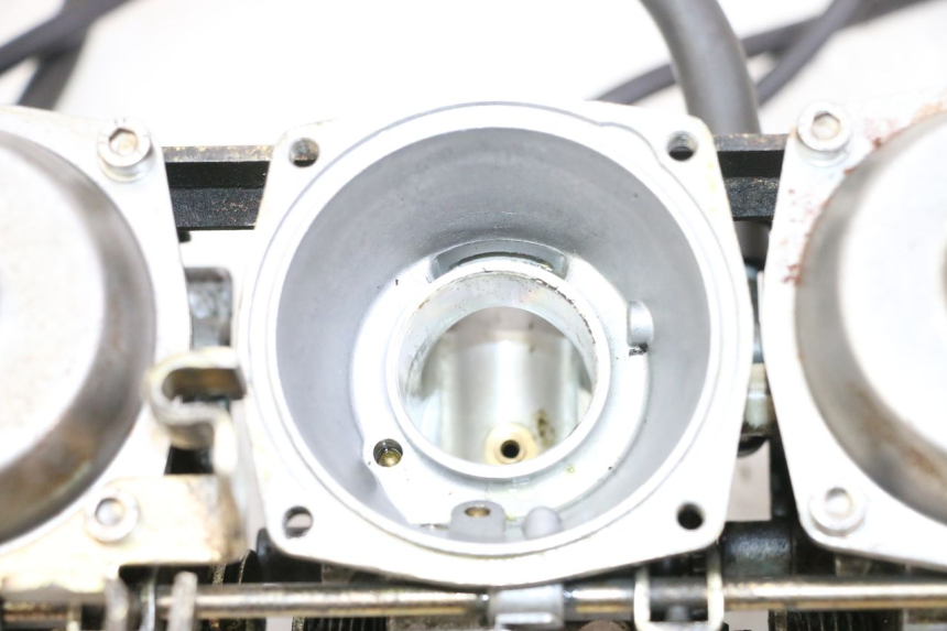 photo de CARBURETOR YAMAHA FJ 36Y 1100 (1984 - 1985)
