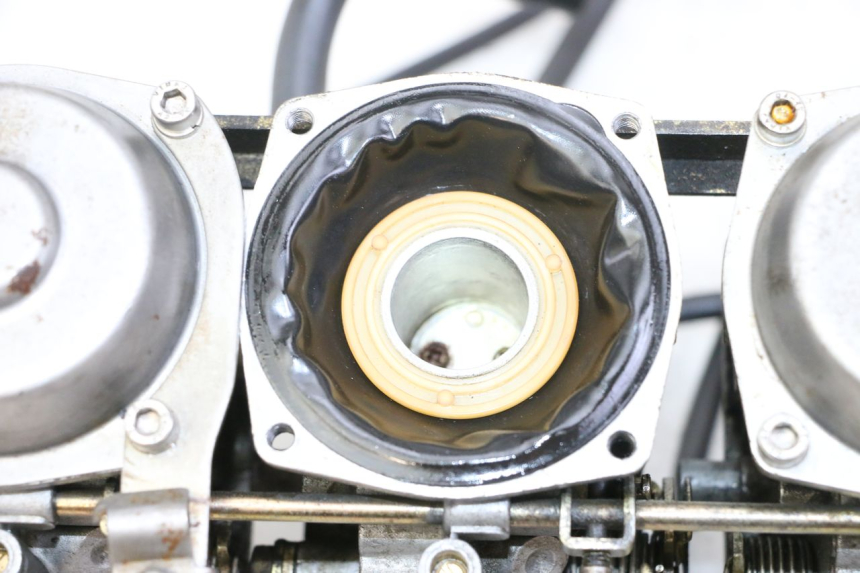 photo de CARBURETOR YAMAHA FJ 36Y 1100 (1984 - 1985)