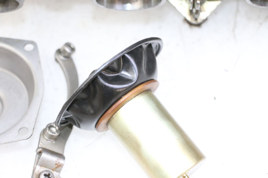photo de CARBURETOR YAMAHA FJ 36Y 1100 (1984 - 1985)