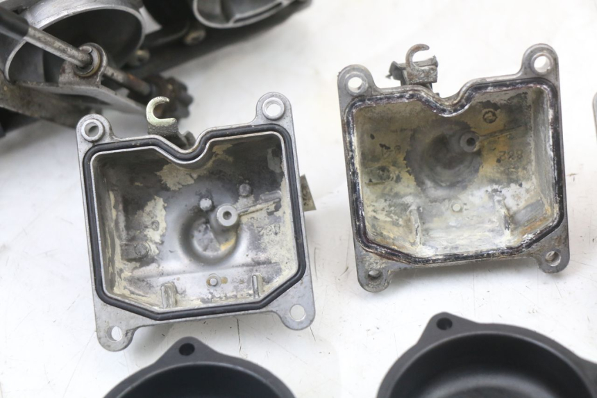 photo de CARBURETOR KAWASAKI ZR7 ZR-7 S 750 (1999 - 2004)