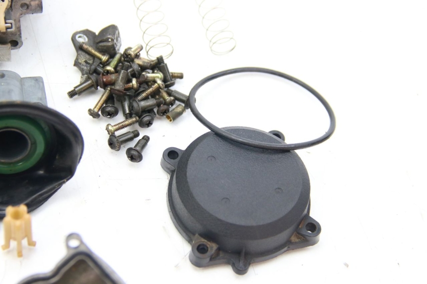 photo de CARBURETOR KAWASAKI ZX-6R ZX6R 600 (1995 - 1997)