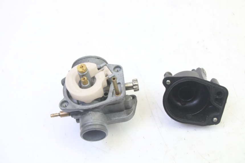 photo de CARBURETOR PEUGEOT KISBEE 2T 50 (2010 - 2017)