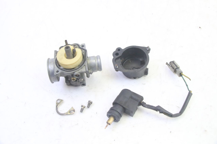 photo de CARBURETOR PEUGEOT LUDIX ONE 50 (2004 - 2006) - Surface and material condition