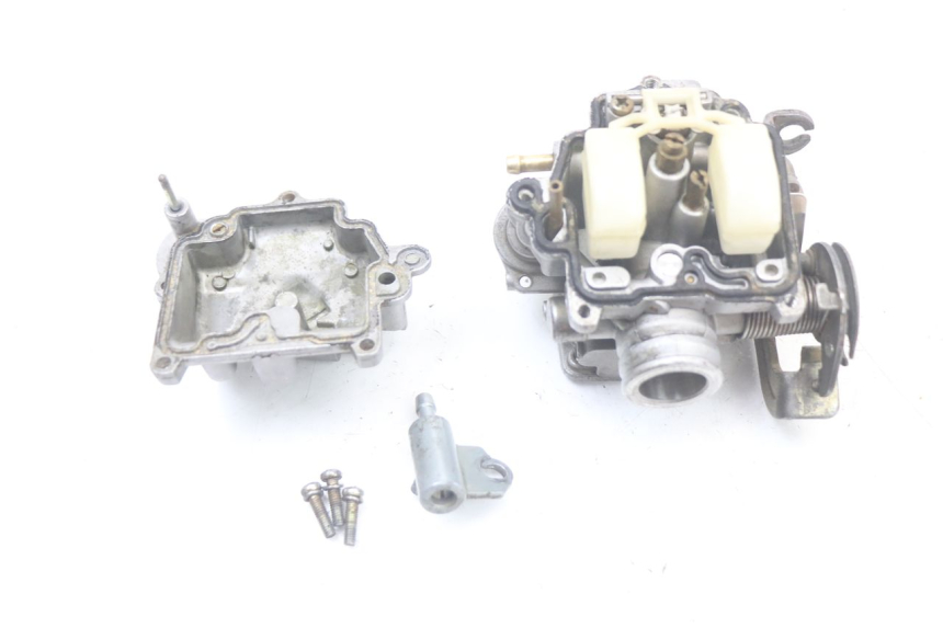 photo de CARBURETOR JM MOTORS OLDIES 4T 50 (2010 - 2020) - Surface and material condition