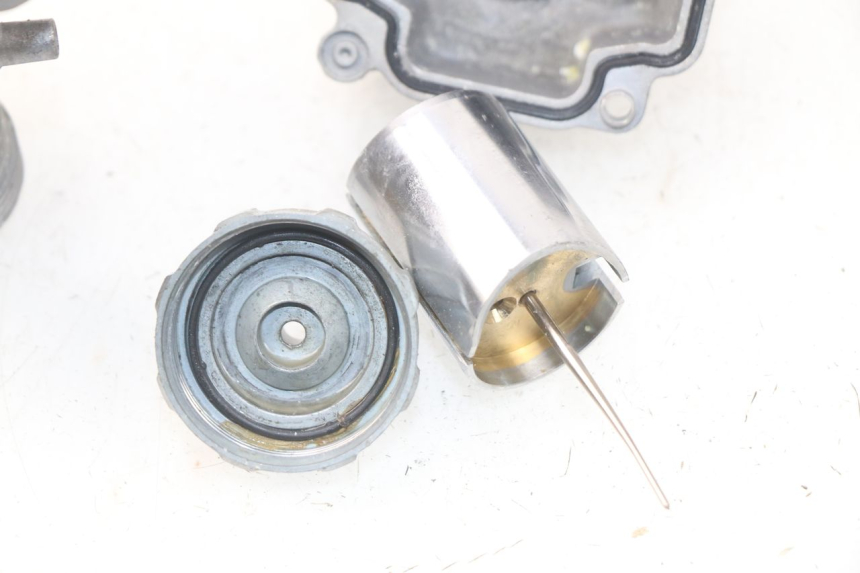 photo de CARBURETOR APOLLO RFZ 150