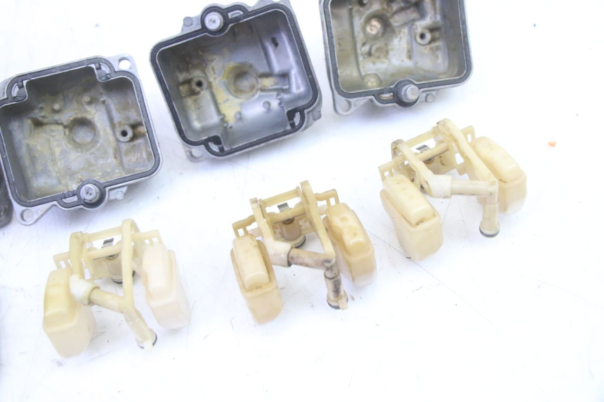 photo de CARBURETOR TRIUMPH SPRINT 900 (1995 - 1998)