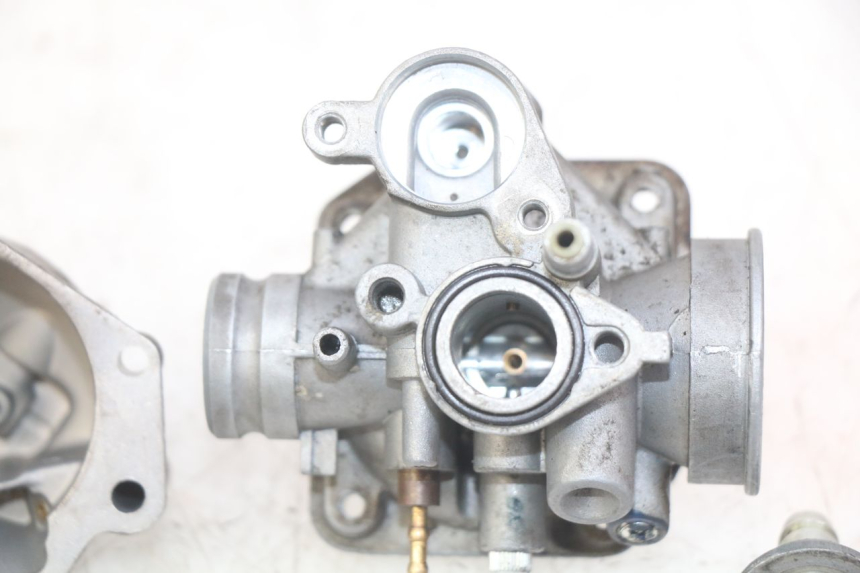 photo de CARBURETOR PEUGEOT VIVACITY NEW 2T 50 (2008 - 2017) - Surface and material condition