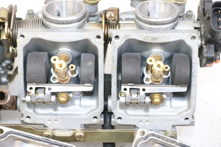 photo de CARBURETOR YAMAHA XJN DIVERSION 600 (2000 - 2003)