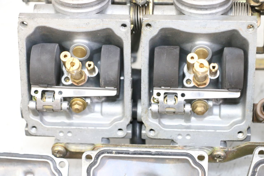 photo de CARBURETOR YAMAHA XJN DIVERSION 600 (2000 - 2003)