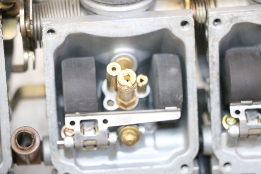 photo de CARBURETOR YAMAHA XJN DIVERSION 600 (2000 - 2003)