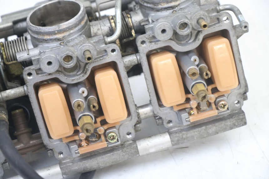photo de CARBURETOR YAMAHA FZS FAZER 600 (2001 - 2003)