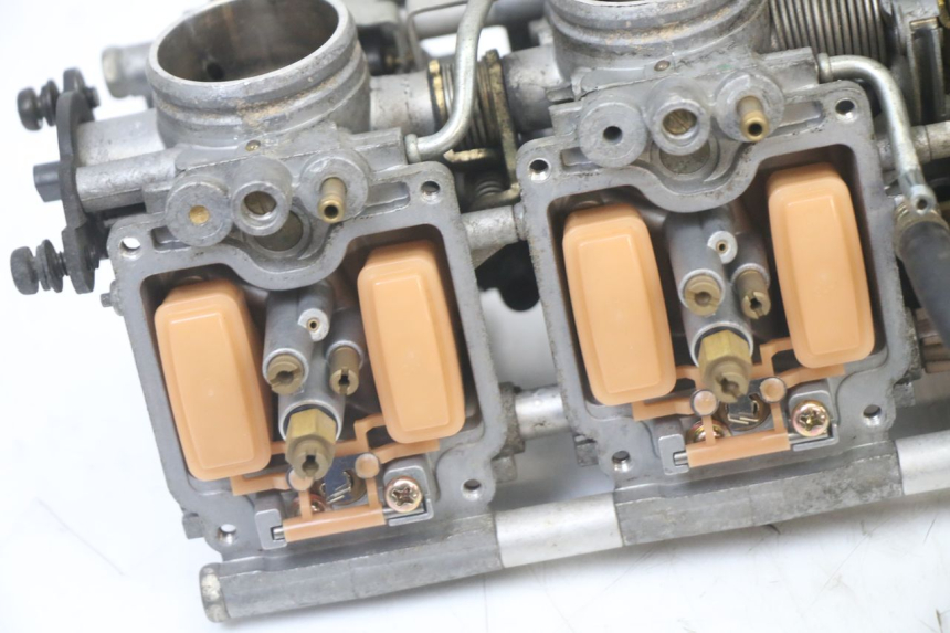 photo de CARBURETOR YAMAHA FZS FAZER 600 (2001 - 2003)
