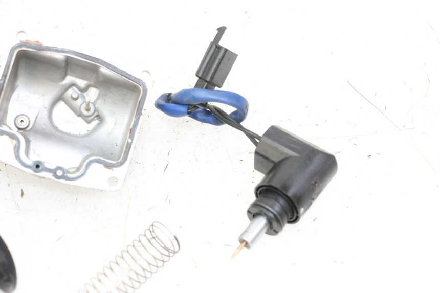 photo de CARBURETOR YAMAHA YP MAJESTY 125 (2002 - 2006)