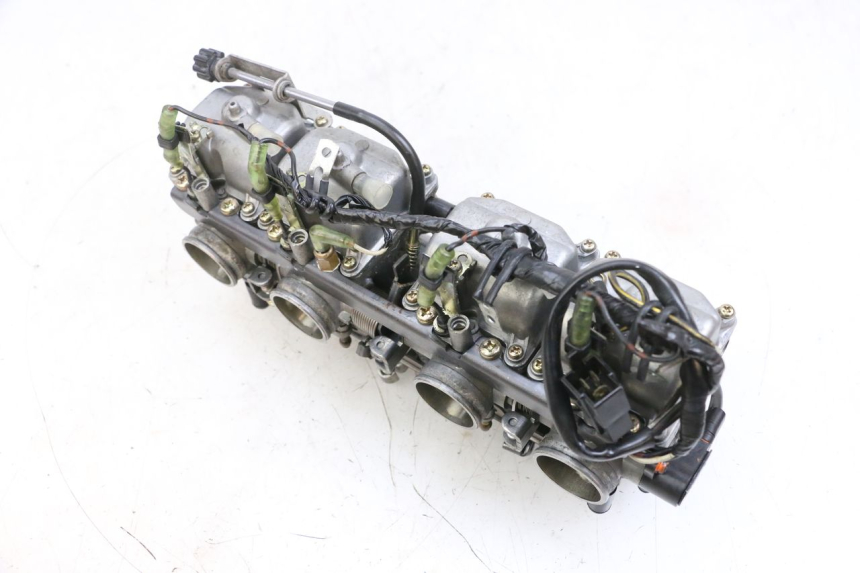 photo de CARBURETOR KAWASAKI ZR 7 750 (1999 - 2001) - Alternative perspective