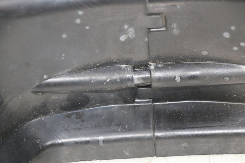 photo de REAR FAIRING MBK BOOSTER SPIRIT 50 (1999 - 2003)