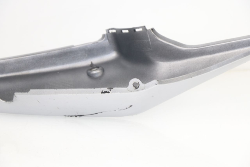 photo de REAR PANEL DAELIM VJ ROADWIN 125 (2004 - 2007)