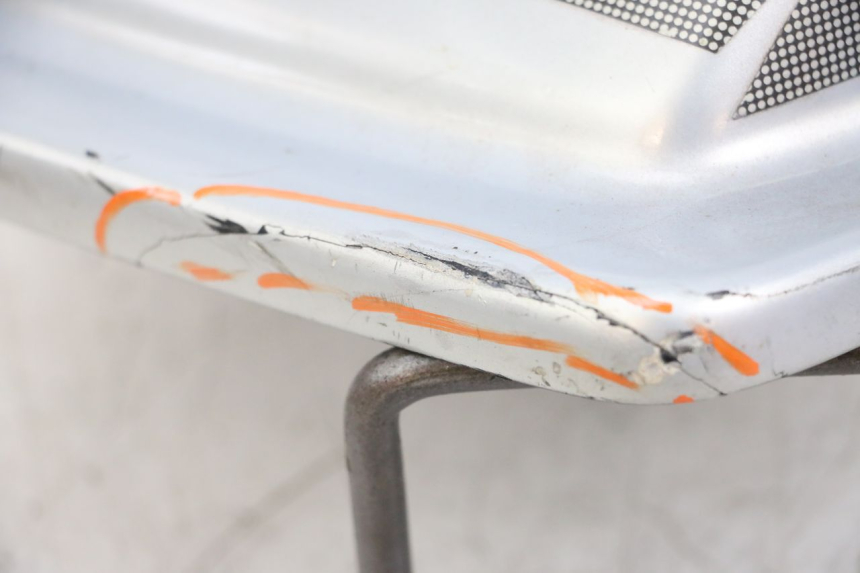 photo de REAR PANEL SUZUKI GSX E 250 (1982 - 1983)