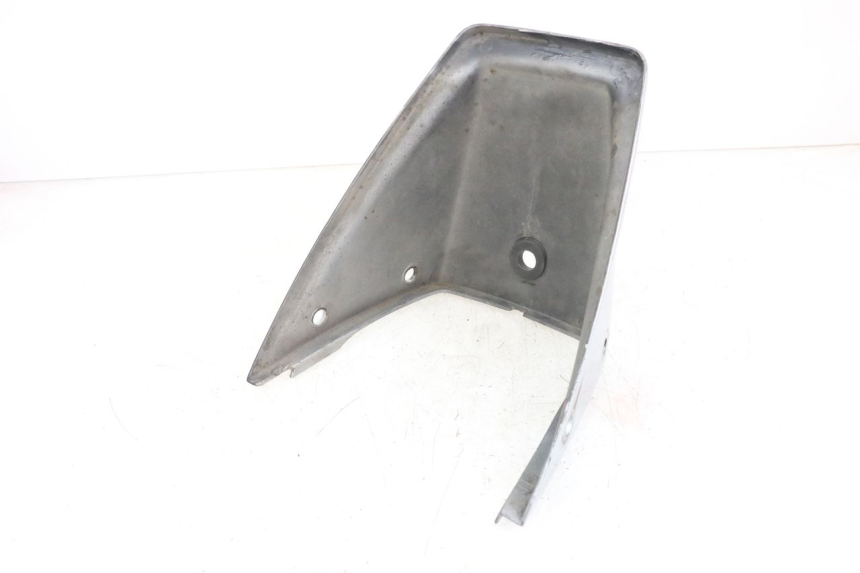 photo de REAR PANEL SUZUKI GSX E 250 (1982 - 1983)