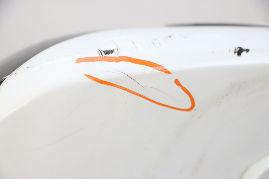 photo de REAR PANEL SUZUKI GSXR GSX-R 1000 (2003 - 2004) - Zoom on usage condition