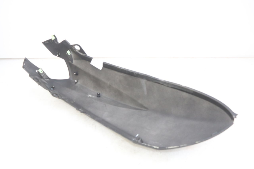 photo de REAR FAIRING PEUGEOT KISBEE 4T 50 (2018 - 2022)