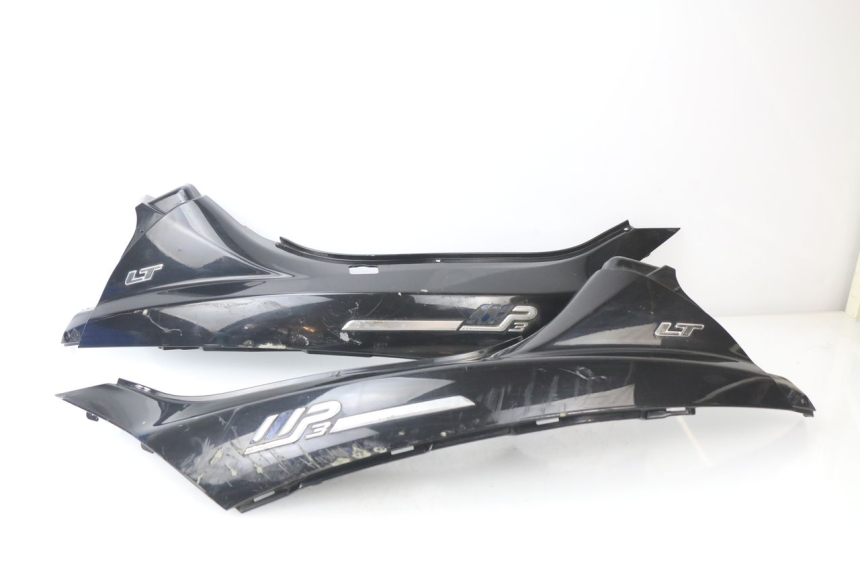 photo de REAR PANEL PIAGGIO MP3 LT 300 (2010 - 2016)