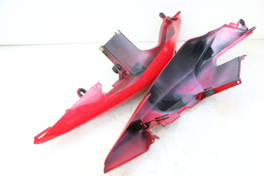 photo de REAR PANEL SUZUKI SV S 650 (2003 - 2009)