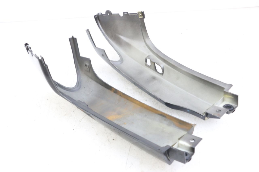 photo de REAR PANEL SYM XS 125 (2007 - 2016)