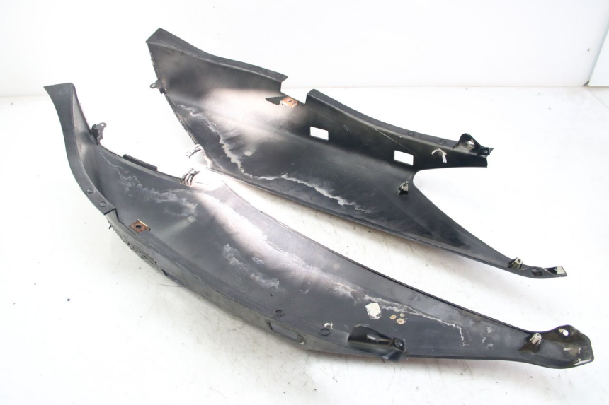 photo de REAR FAIRING YAMAHA XMAX X-MAX 125 (2006 - 2009)