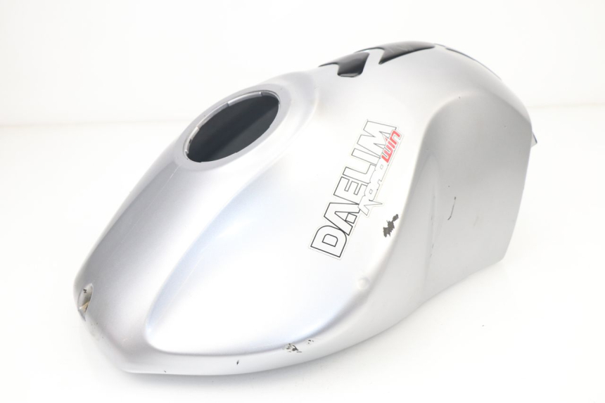 photo de FUEL TANK PANEL DAELIM VJ ROADWIN 125 (2004 - 2007)