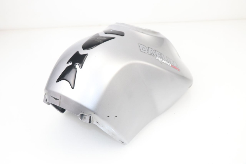 photo de FUEL TANK PANEL DAELIM VJ ROADWIN 125 (2004 - 2007)