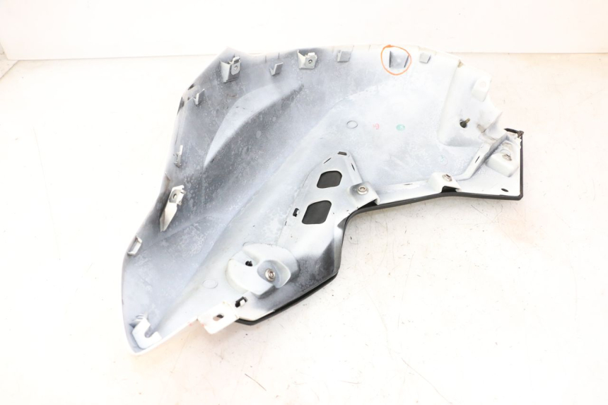 photo de RIGHT FUEL TANK PANEL BMW G310 R 310 (2016 - 2020)