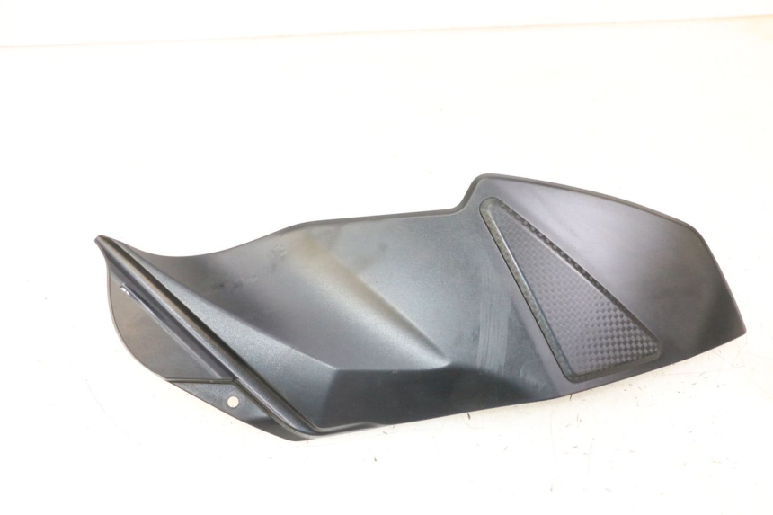 photo de RIGHT TANK FAIRING SUZUKI GSR 750 (2011 - 2017)