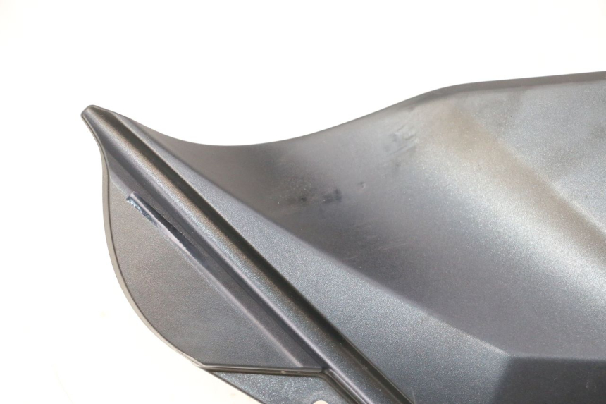 photo de RIGHT TANK FAIRING SUZUKI GSR 750 (2011 - 2017)