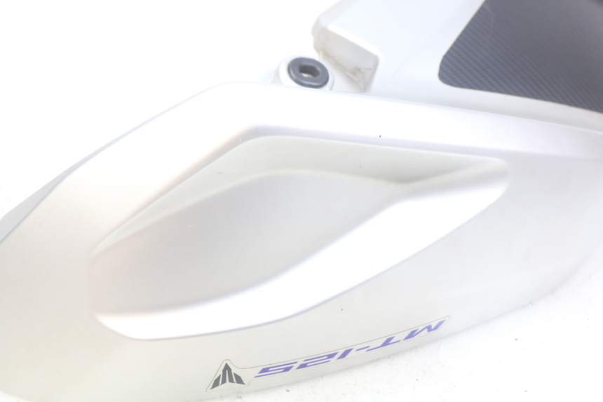 photo de RIGHT TANK FAIRING YAMAHA MT ABS 125 (2014 - 2018)