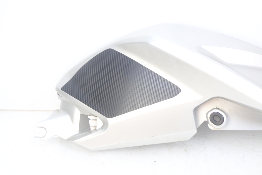 photo de RIGHT TANK FAIRING YAMAHA MT ABS 125 (2014 - 2018)