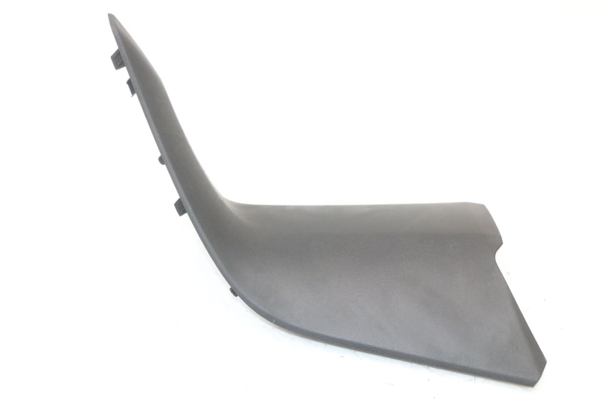 photo de RIGHT FUEL TANK PANEL YAMAHA XMAX X-MAX ABS 125 (2017 - 2020)