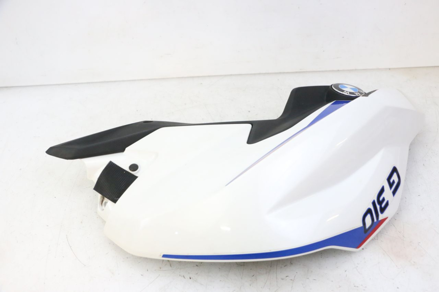 photo de LEFT FUEL TANK PANEL BMW G310 R 310 (2016 - 2020)
