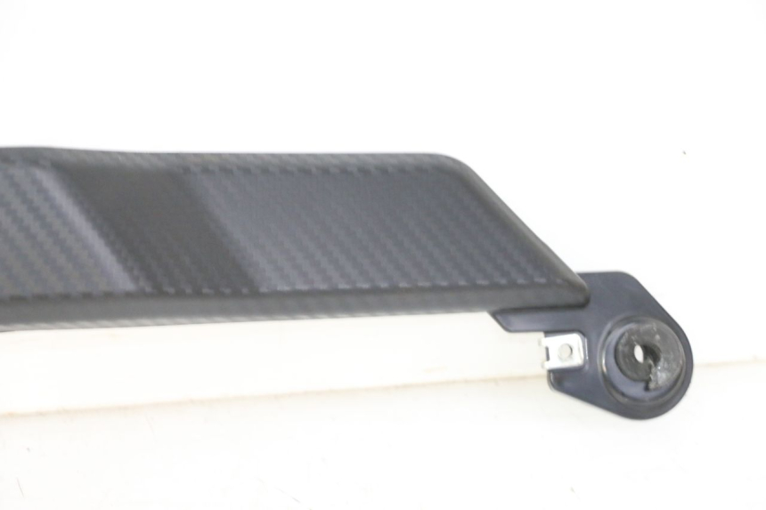 photo de LEFT FUEL TANK PANEL KIDEN KD125-G 125 (2018 - 2022)