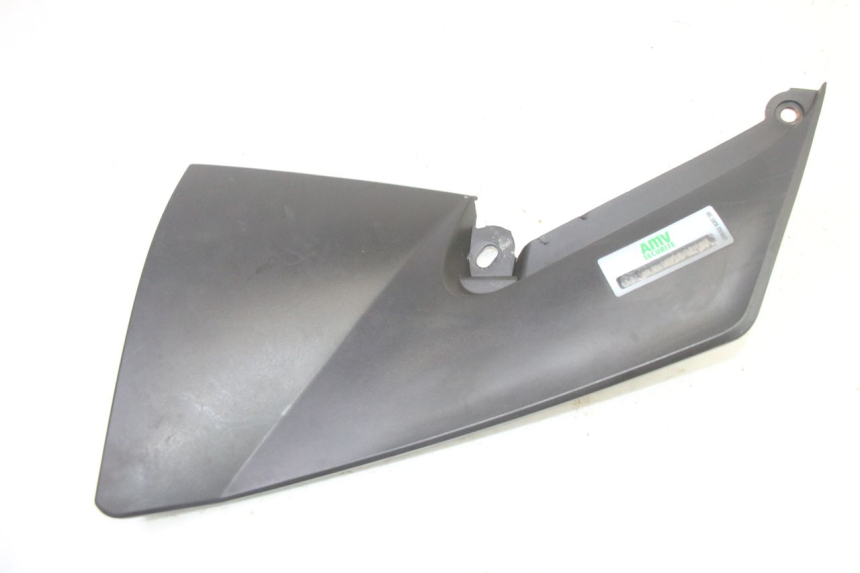 photo de LEFT FUEL TANK PANEL MAG POWER R-STREET 50 (2016 - 2025)