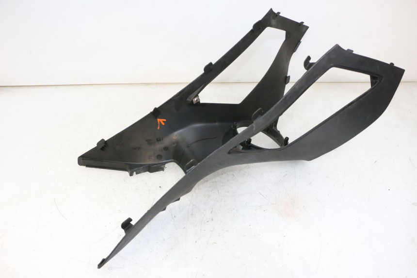 photo de FUEL TANK PANEL GILERA NEXUS 300 (2008 - 2013)
