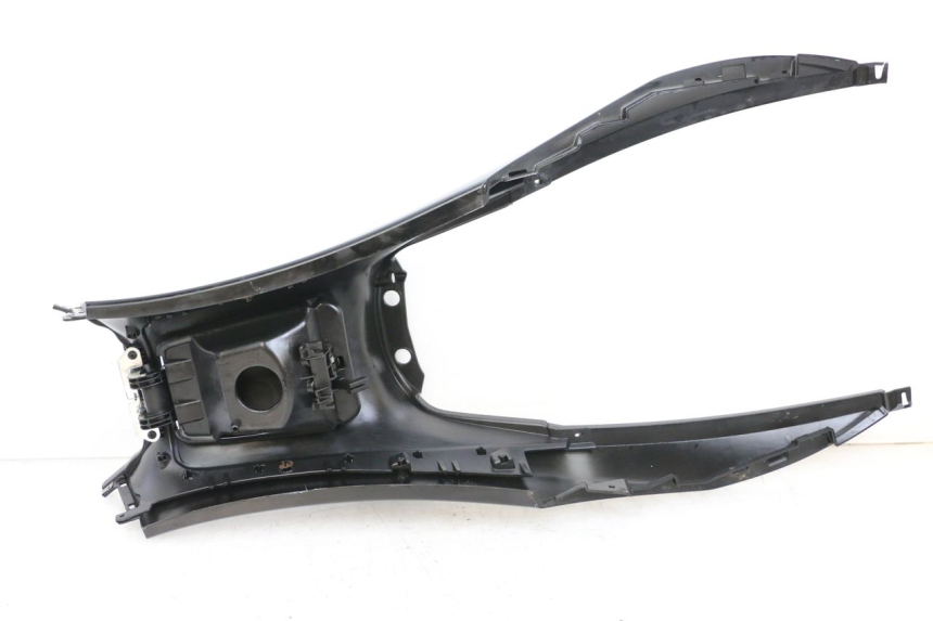 photo de FUEL TANK PANEL PIAGGIO MP3 HPE 350 (2018 - 2020) - Additional view of the item