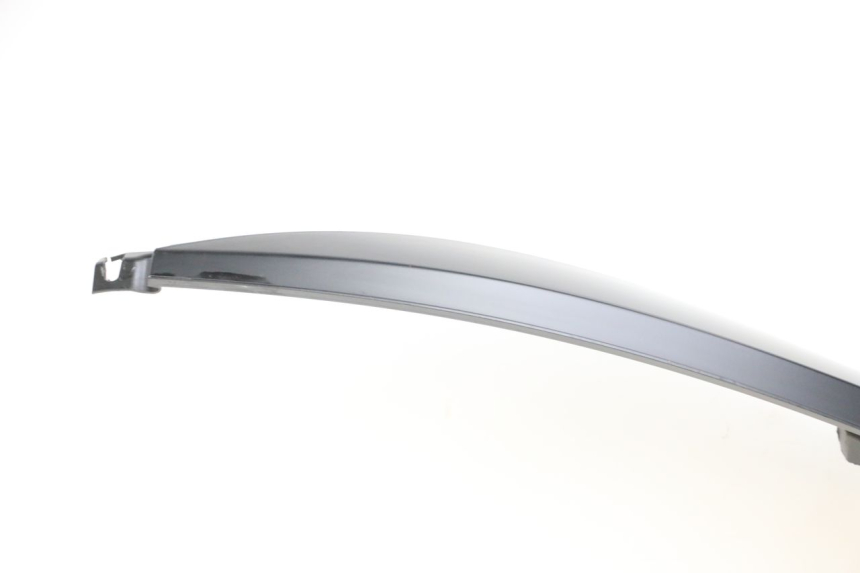 photo de FUEL TANK PANEL PIAGGIO MP3 HPE 350 (2018 - 2020) - Alternative perspective