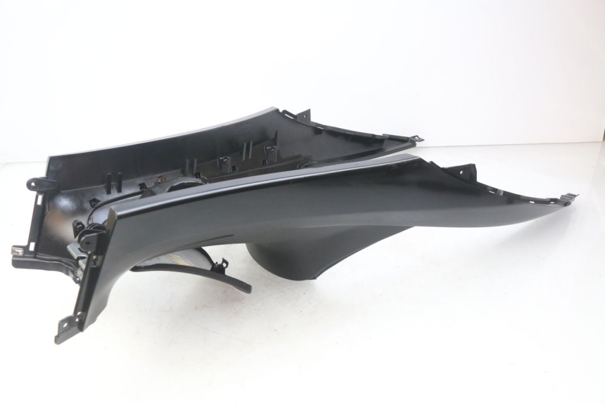 photo de FAIRING TANK PIAGGIO MP3 500 (2014 - 2016)