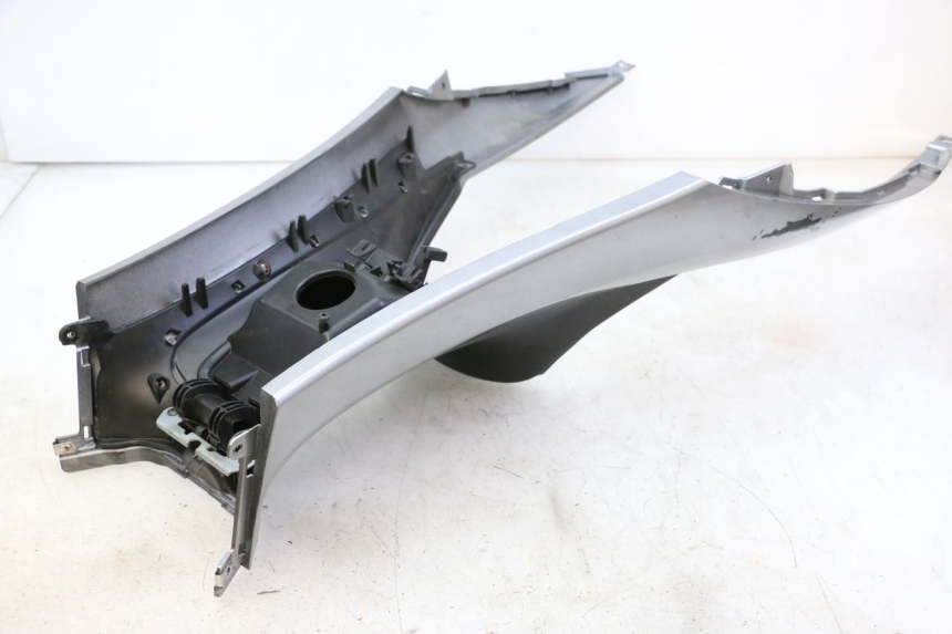 photo de FAIRING TANK PIAGGIO MP3 500 (2014 - 2016)